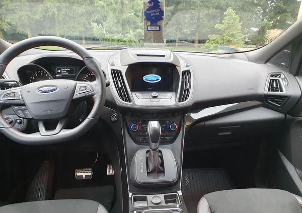 Ford Kuga cena 94500 przebieg: 31255, rok produkcji 2019 z Szamotuły małe 232